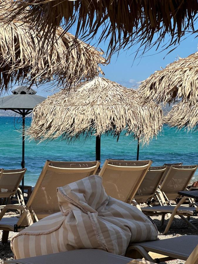 Beach Retreat In Town Corinth Exterior foto